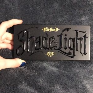 Shade & Light Eye Contour Palette